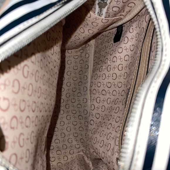 Mini backpack guess main image 4